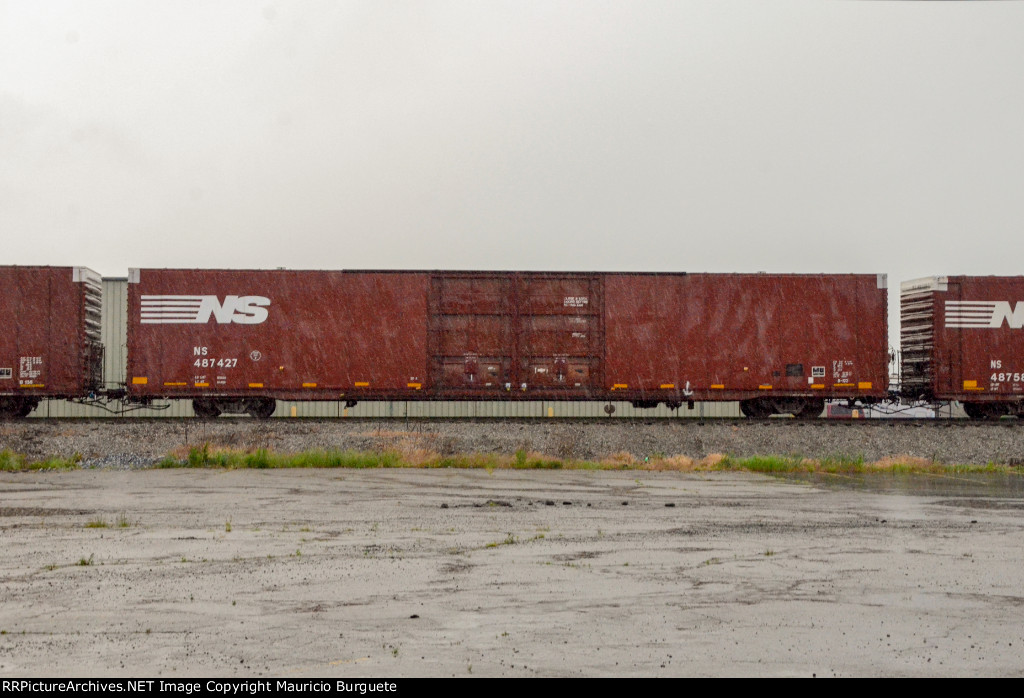 NS Box Car